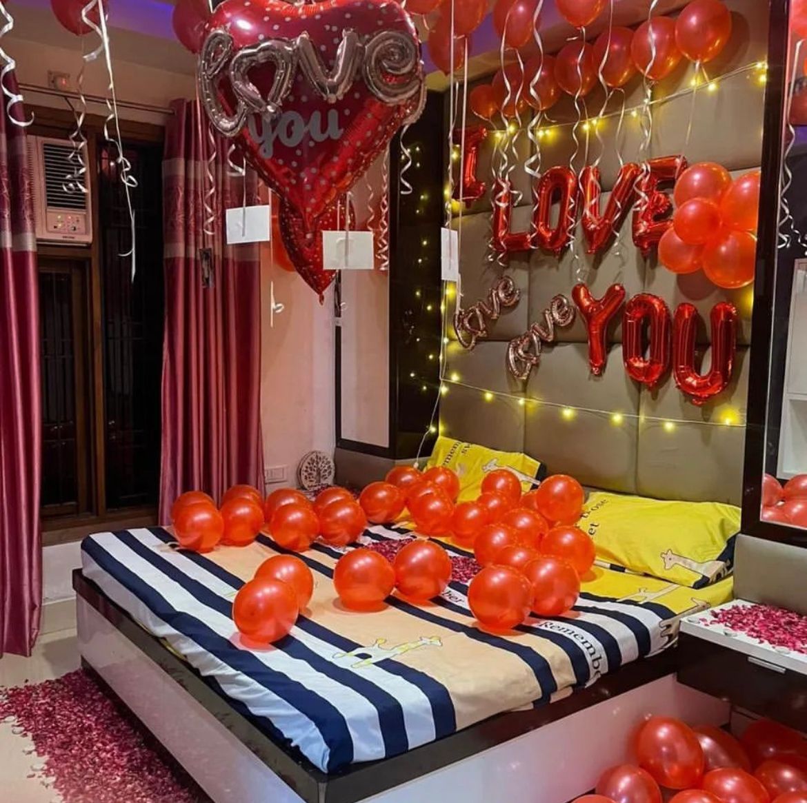 love balloons room decor